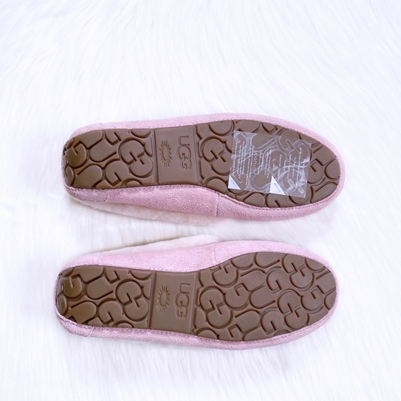 UGG Women’s Dakota Spill Seam Moccasin Slippers In Pink Cloud - Picture 7 of 8
